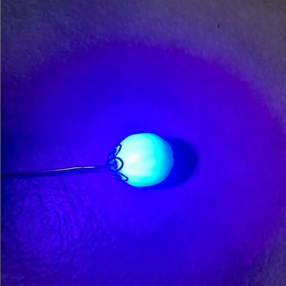 Vintage Pearl & Crystal Hat Pin - Picture 3 of 3